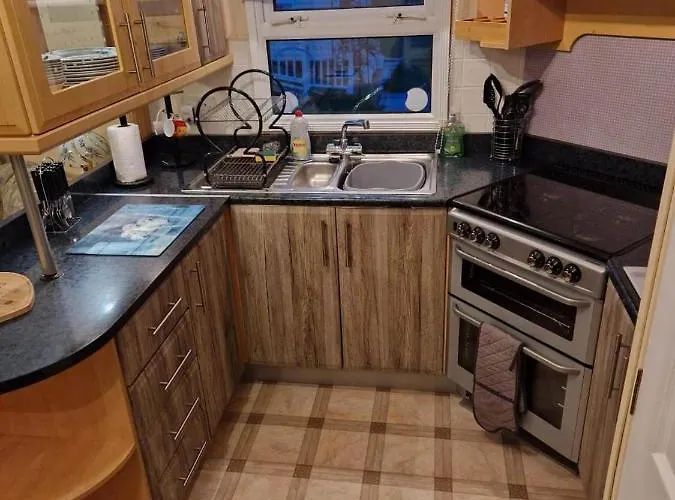 Discover Comfort Home From Home 8-Birth Caravan